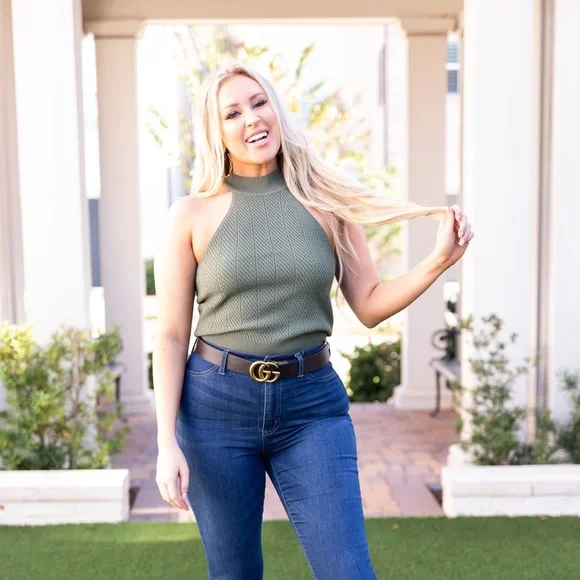 Curbside Tank - Picture 1 of 2